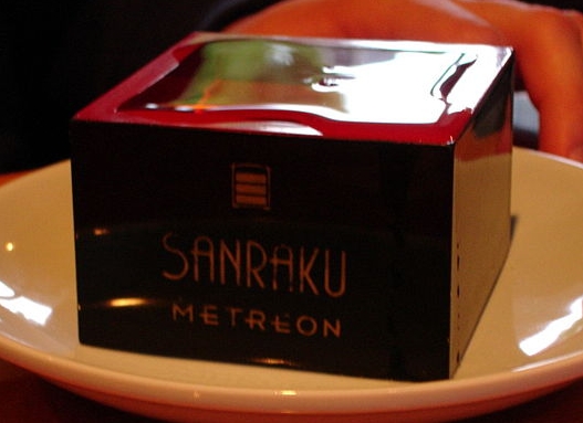 Sake served in a wooden box (masuzake or 升酒)