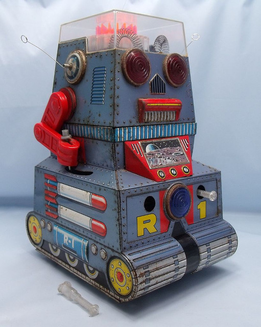 A Japanese robot tank tin toy