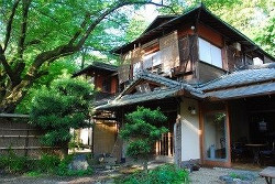Japanese Inn Yoshimizu in Higashiyama, Kyoto